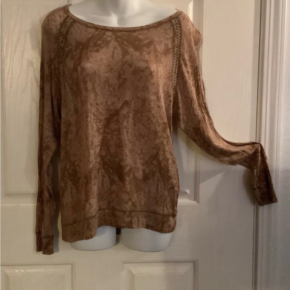 Nine West Vintqge America Brand, long sleeved shirt, size petite medium. - Picture 2 of 10